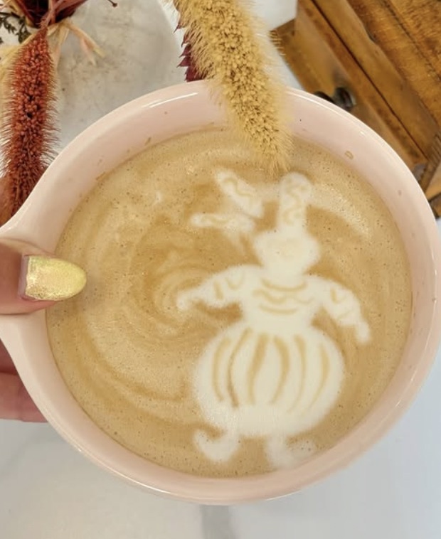 Latte art Bigoudène au coffee shop Mocha Blanc à Pont-l'Abbé